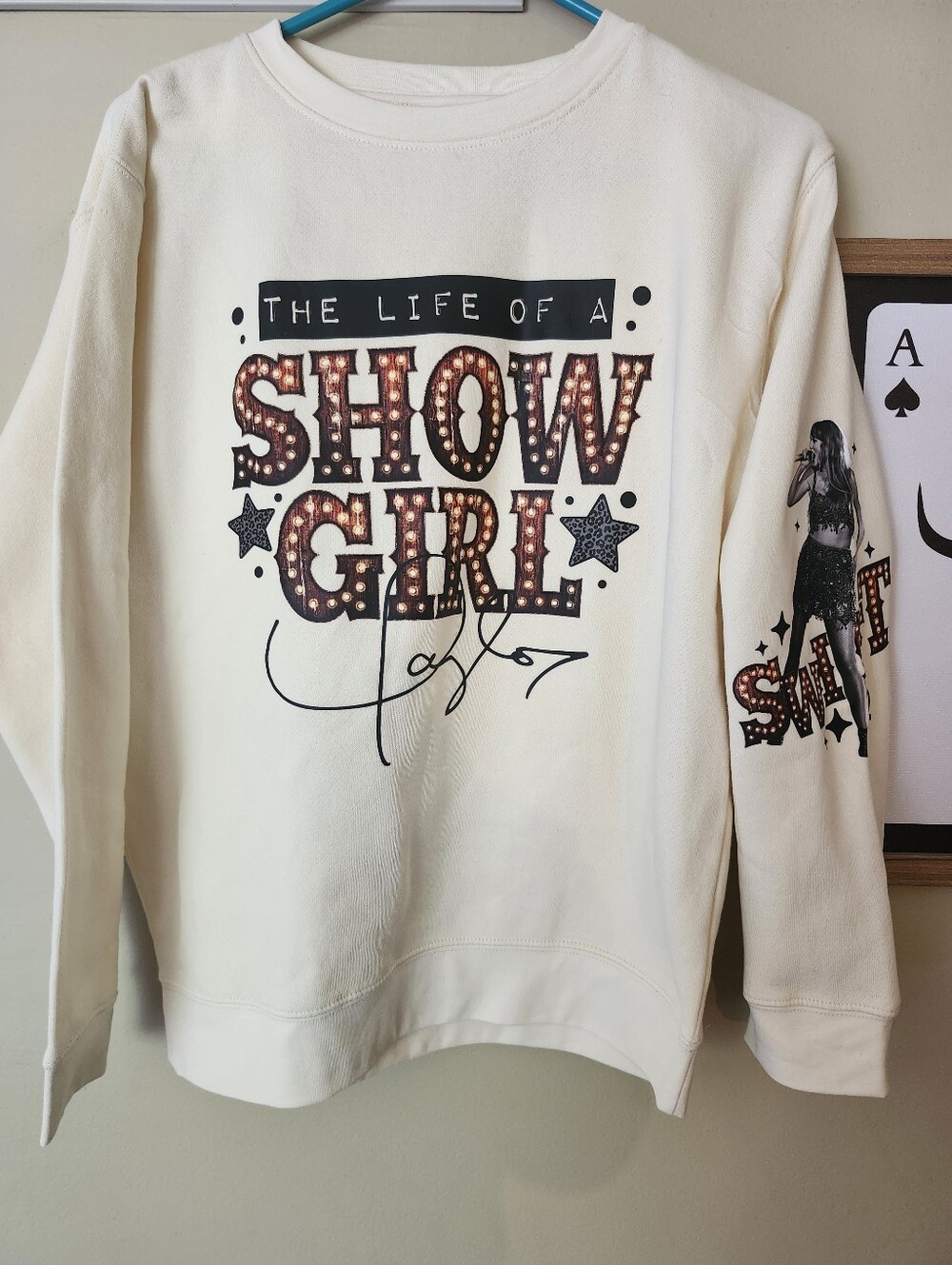 Youth LAT Crewneck With Life Of A Show Girl Graphic - Cream